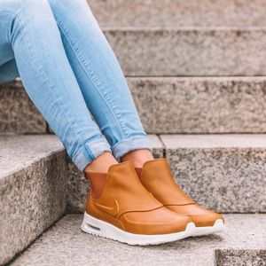 NEW Air Max Thea Mid Womens sneakers - 9